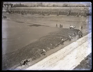 Cleaning the Settling Basins at Reservoir Park